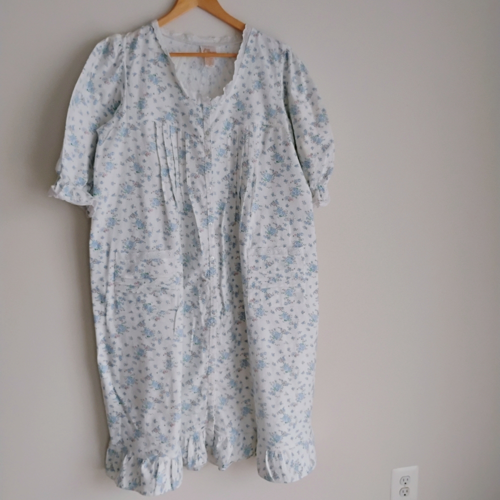 Vintage Ilise Stevens Floral Flannel Lace Nightgown Midi Granny Peasant Pockets